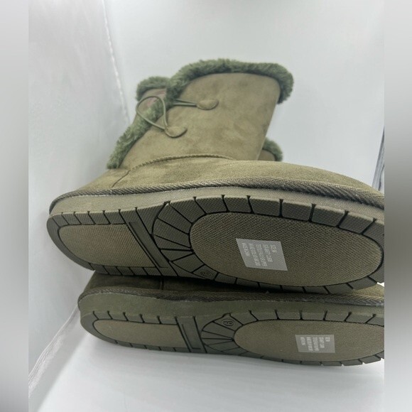 SUGAR Women's Marty Cozy Regular Calf Winter Boots army green W/fur 9M - Picture 11 of 12